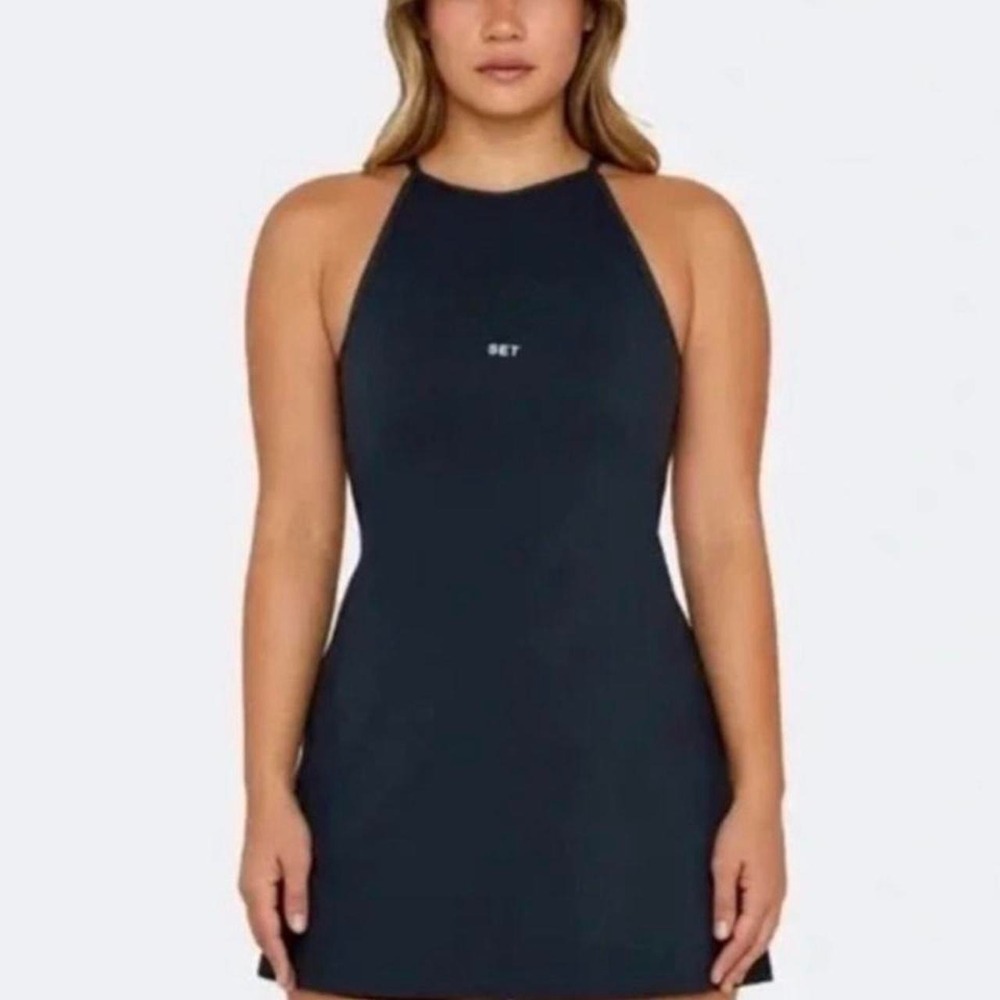 Set Active Dress